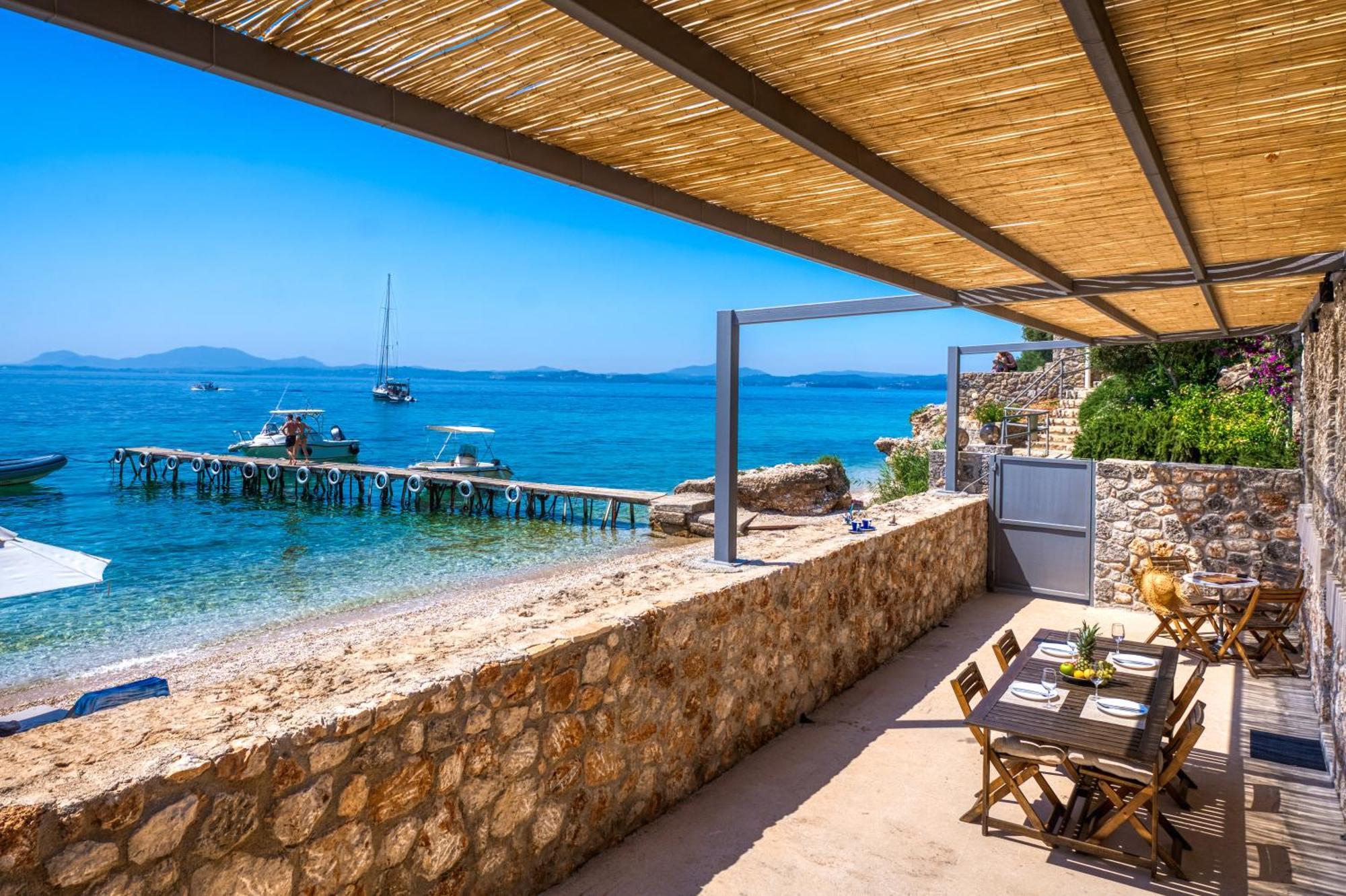 Glyfa Beach Villas Barbati Exterior photo