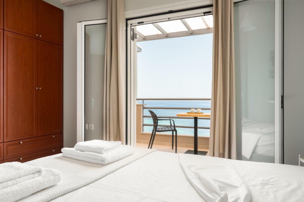 Glyfa Beach Villas Barbati Exterior photo