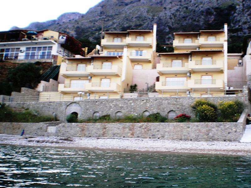 Glyfa Beach Villas Barbati Exterior photo
