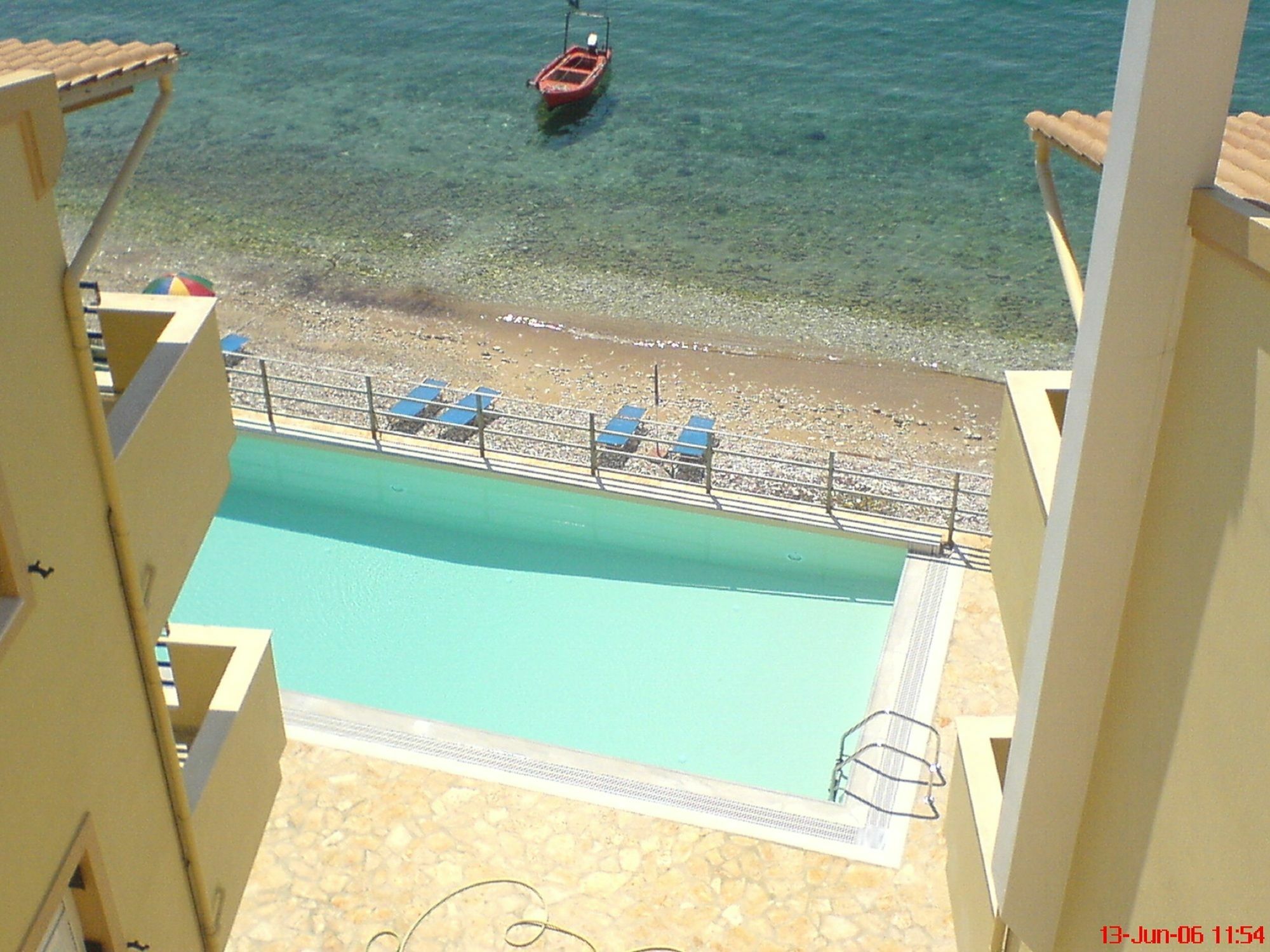 Glyfa Beach Villas Barbati Exterior photo